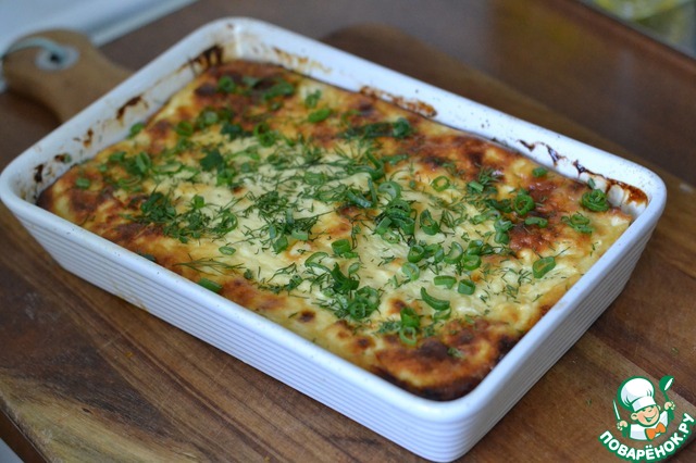 Cottage cheese casserole with young cabbage