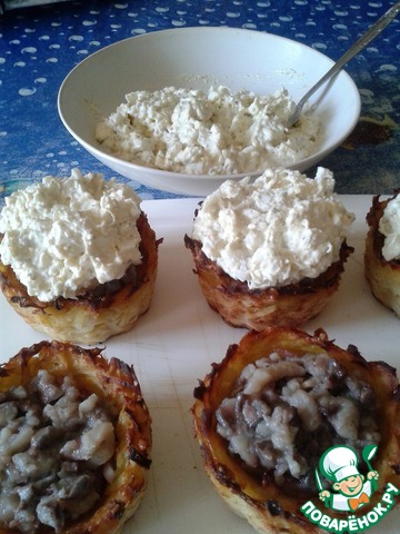 Potato baskets filled with
