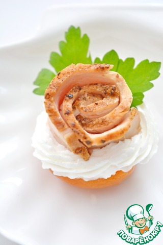 Apricots with feta and spicy chicken