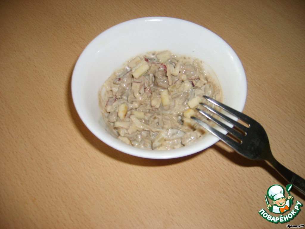 Salad with chicken liver