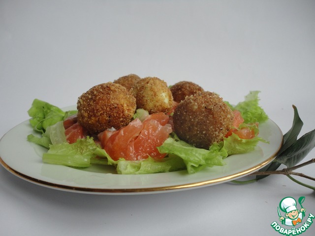 Salad with quail eggs