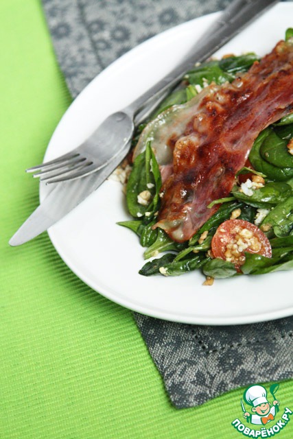 Salad with spinach, 