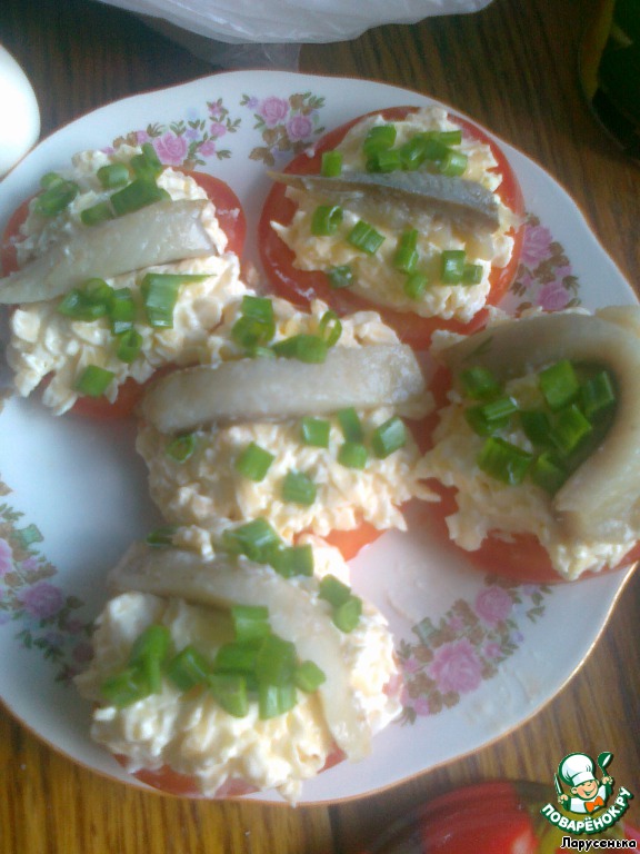 Stuffed tomatoes with herring