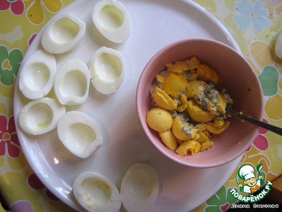 Eggs stuffed