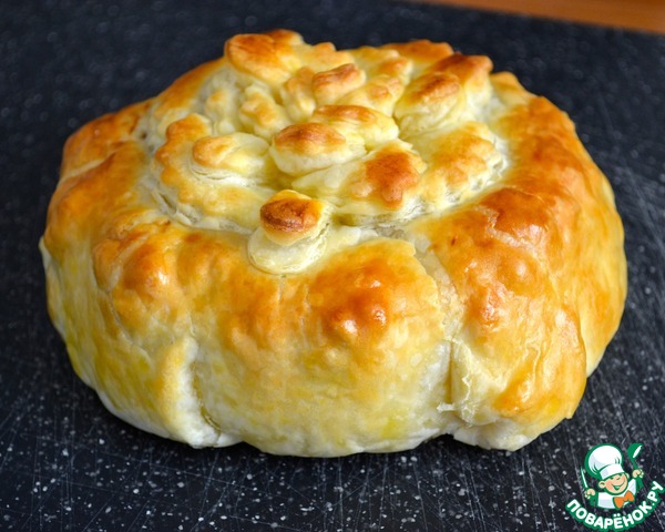 Puff pastry with brie cheese