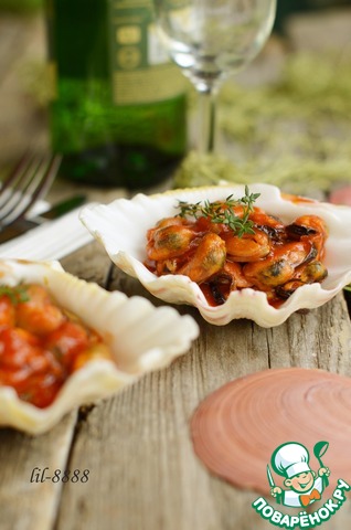Mussels in tomato-garlic sauce