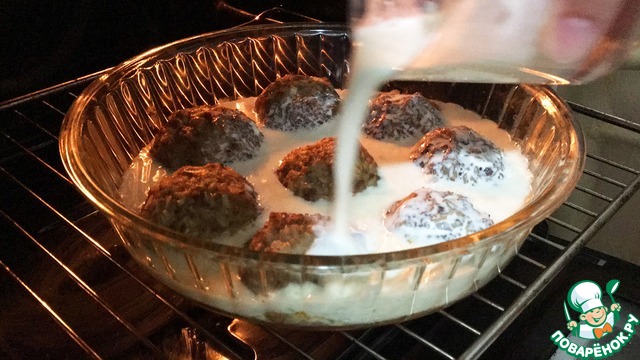 Meatballs, baked in milk baked