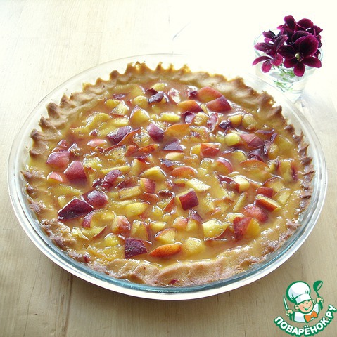 Peach tart with orange fill