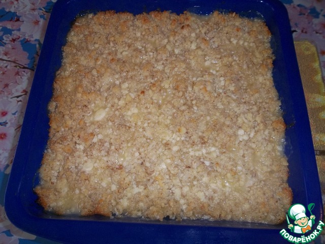 Cottage cheese-peach crumb