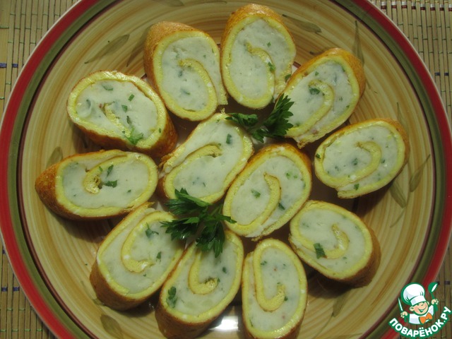 Яичный рулет с картофелем