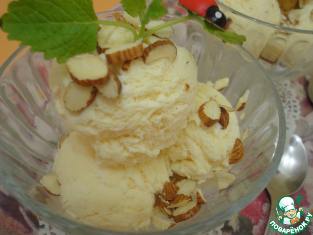 Honey ice cream