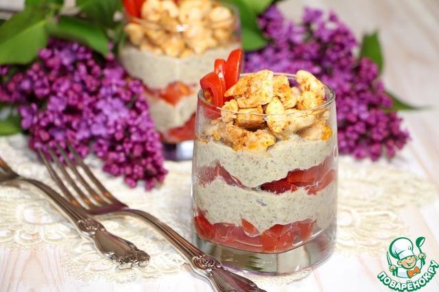 Portioned salad with lentil and cream of chicken