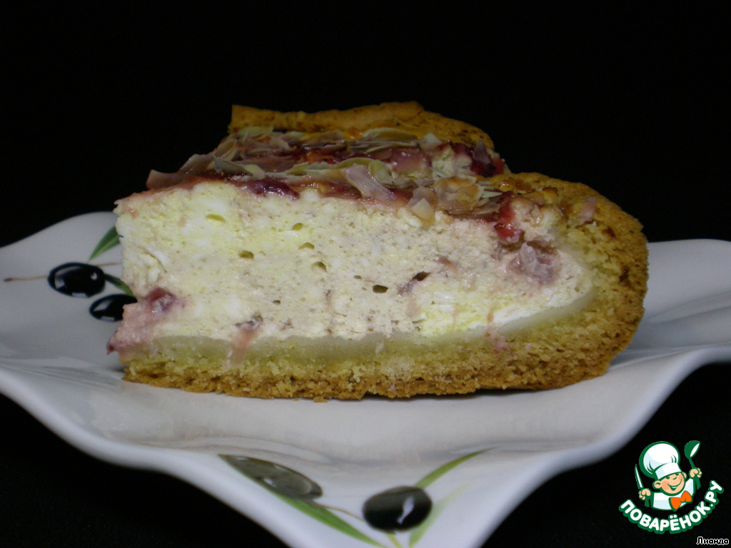 Cheese cake and strawberries 