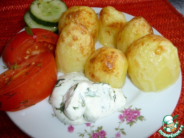 Potatoes browned with cheese sauce