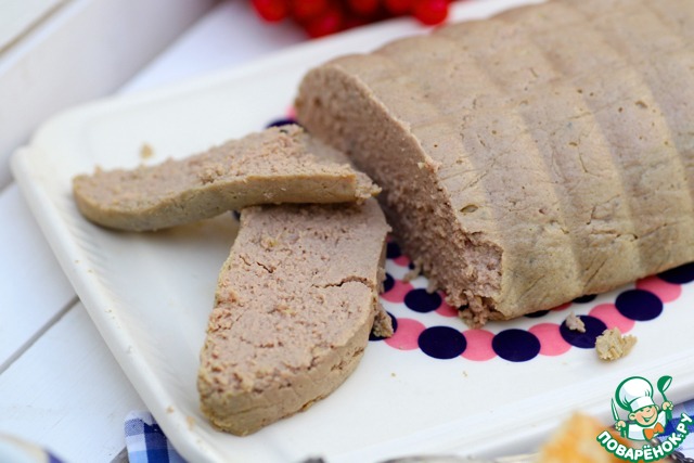 Pate from duck giblet with berry jelly