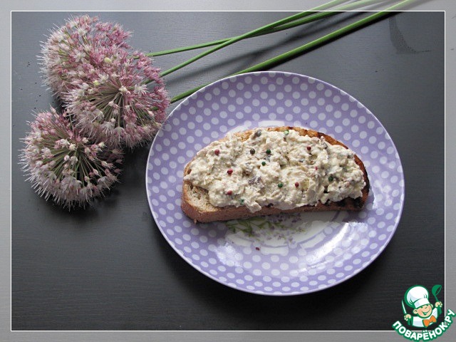 Pate of smoked mackerel with pink pepper