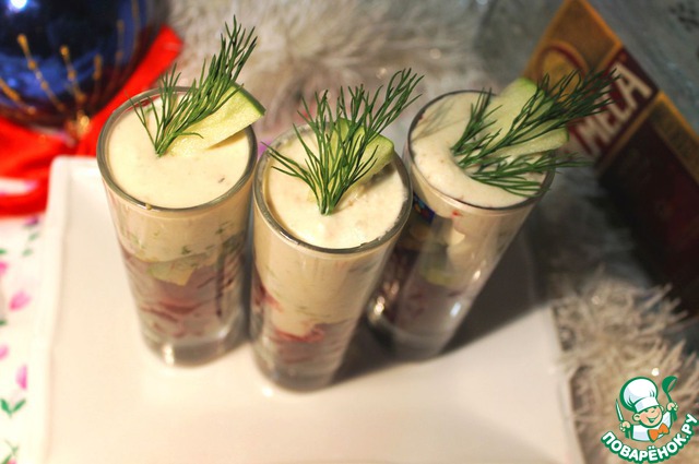 Snack in verinag with a delicate herring mousse