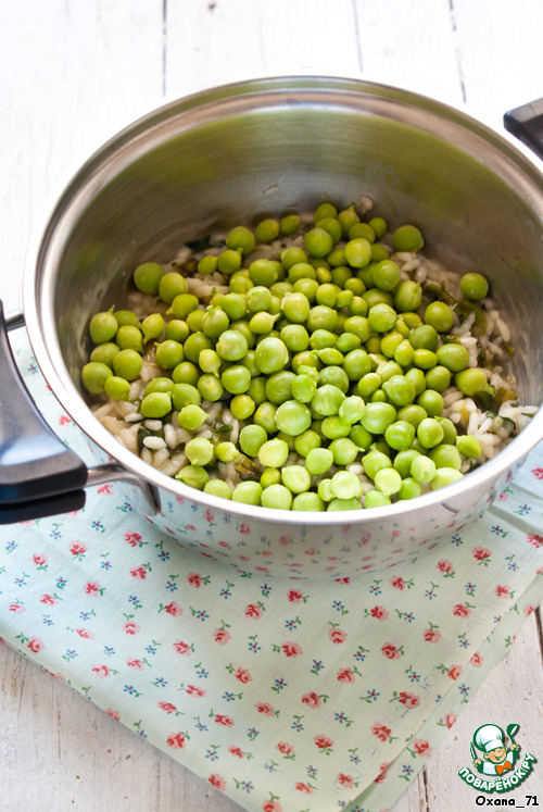 Risotto with dandelion and green peas