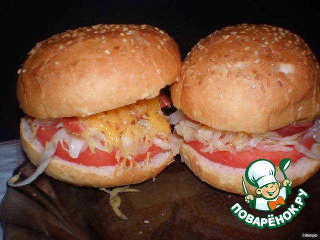 Baked buns with sauerkraut