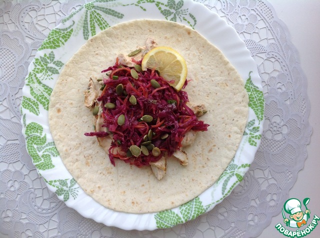 Tacos with red cabbage