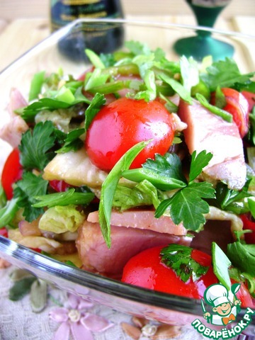 Spicy salad with ham and corn