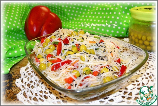 Vegetable salad with funchoza and 