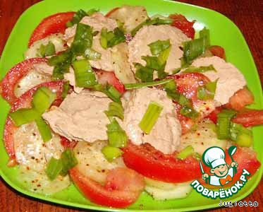 Salad with liver Pollock with tomatoes