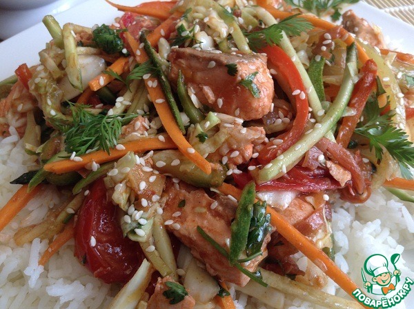 Warm salad of fish, vegetables and rice