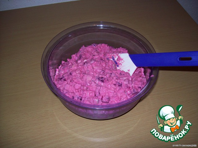 Red salad with herring