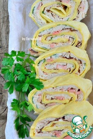 Roll in a tortilla with scrambled eggs, 