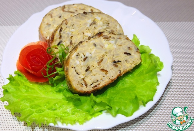 Pike stuffed with rice and egg