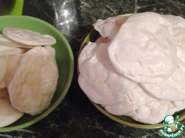 Meringues in the microwave