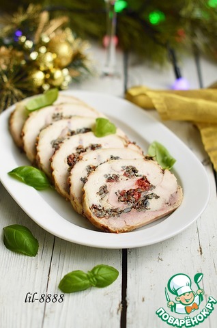 Chicken roll with black rice and sun-dried tomatoes