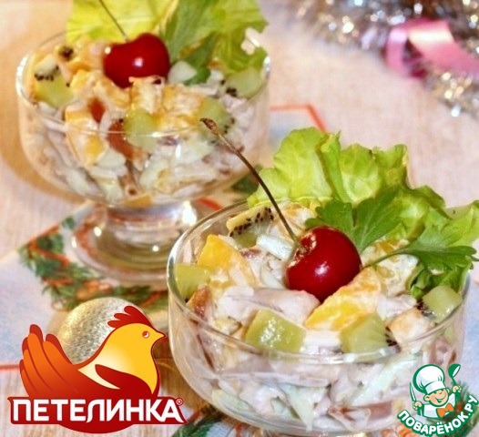 Салат с мясом цыпленка и финиками