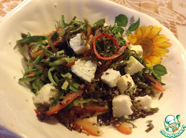 Salad with sea cabbage 