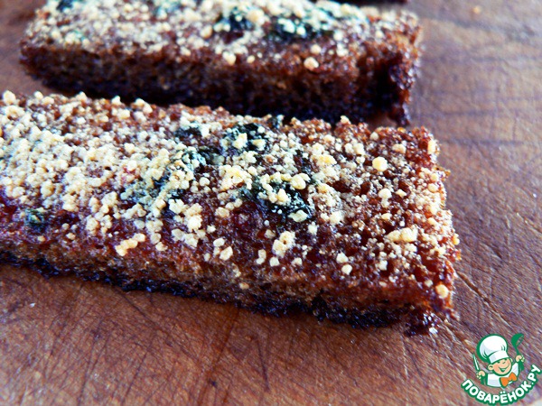 Tomato toasts with Basil and Parmesan
