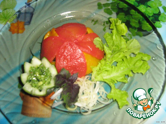 Vegetable pyramid 