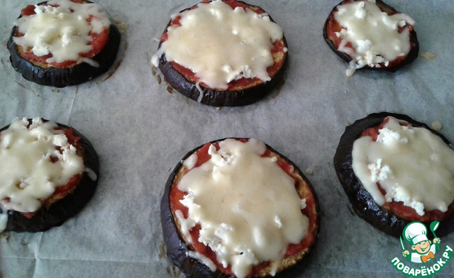 Baked eggplant with cheese