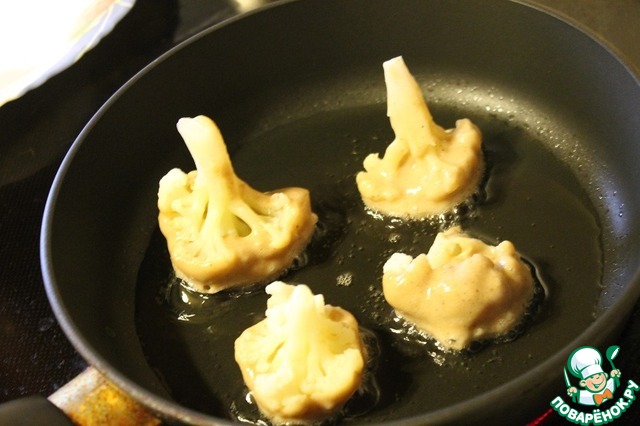 Cauliflower in cheese batter