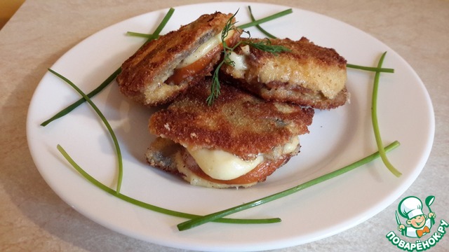 Appetizer of herring with smoked cheese