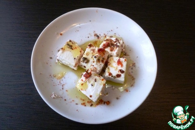 Marinated spicy cheese