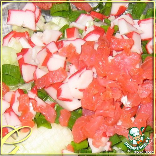 Salad with avocado and red fish