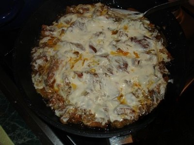 Fresh mushrooms in sour cream