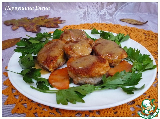 Steam fillet of pork in breadcrumbs