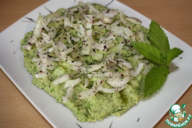 Snack with green peas
