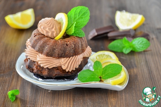 Babas with chocolate mousse, lemon and mint