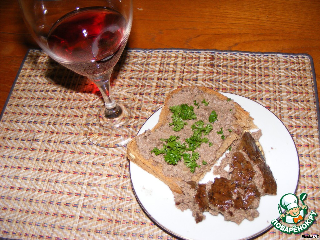 Liver parfait with rosemary and jelly of red currants