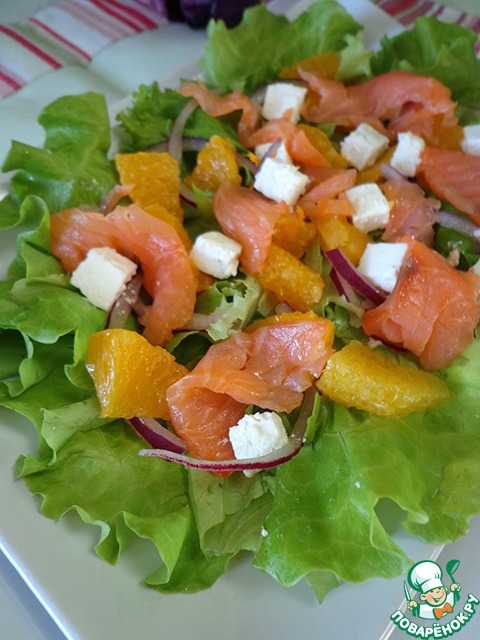 Salad with smoked fish and oranges