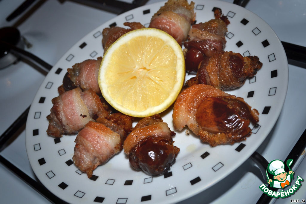 Dates wrapped in bacon