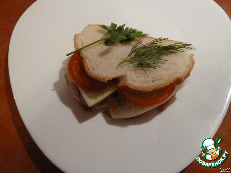 A chicken sandwich 